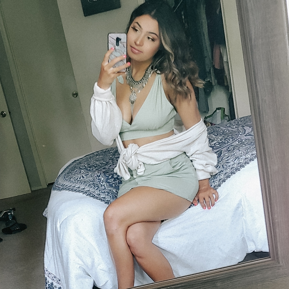 Very cropped tank